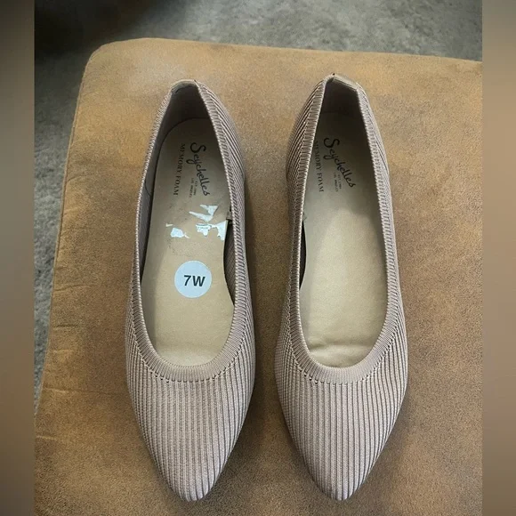 Seychelles Shoes Seychelles Memory Foam Wide Point Flats
